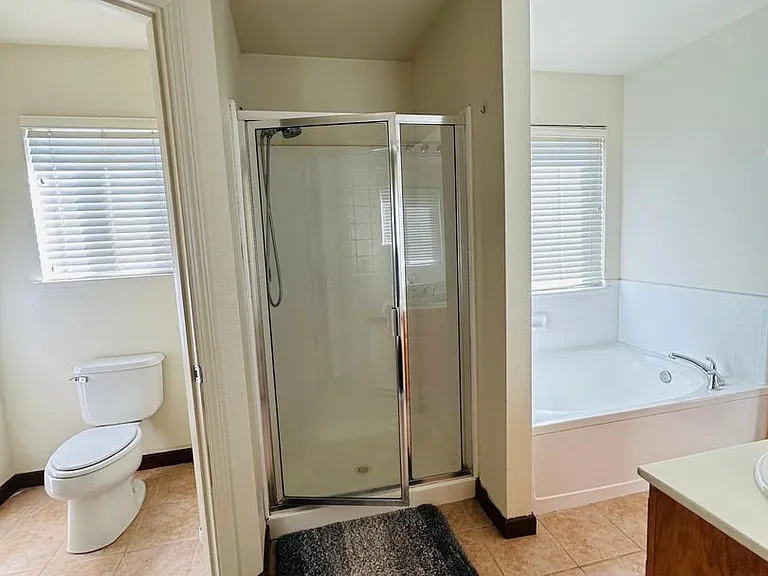 1009 Craftsman Dr — Photo 11