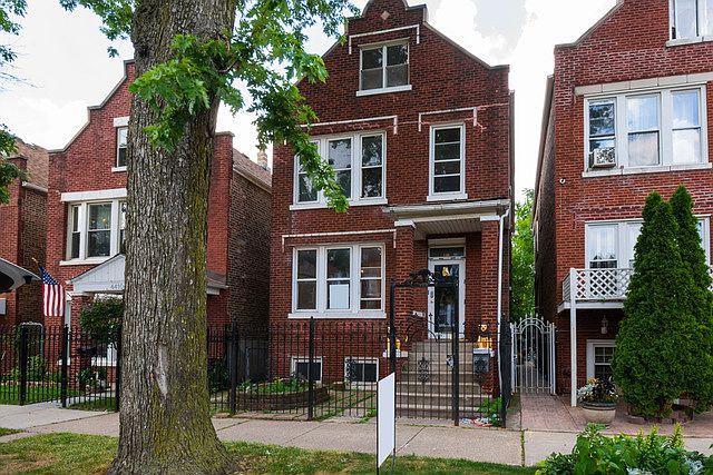 1st image of 4406 S Richmond St