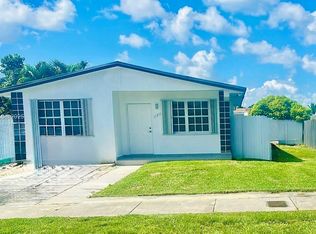 11511 SW 181st Ter, Miami, FL 33157