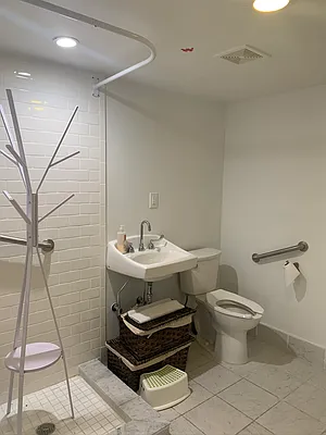 Rented by Realty Collective | media 25