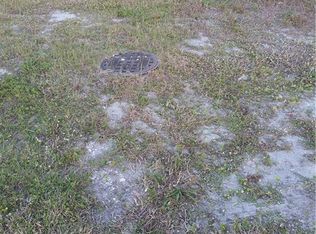 2735 Arbutus St, Naples, FL 34112