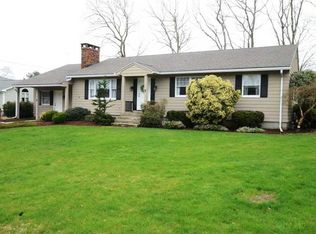 7 Horne Dr, Westerly, RI 02891
