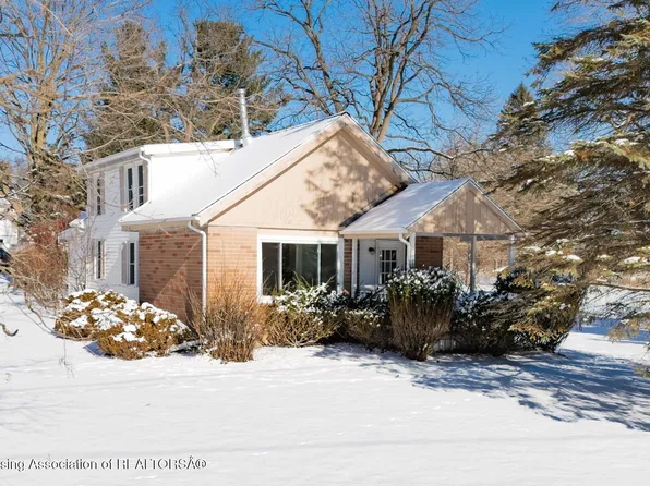 703 E Columbia St, Mason, MI 48854