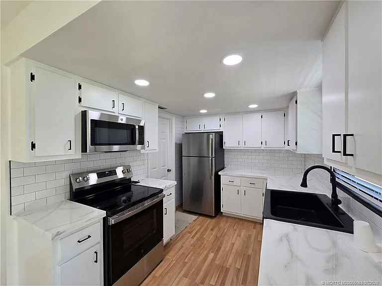 2648 Rockcrest Ct — Photo 33