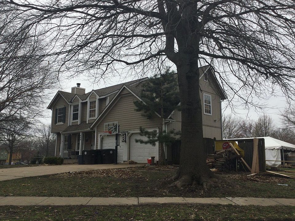 2nd image of 409 Kimberly Dr