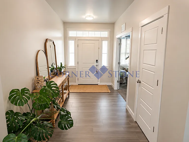 16835 N Melwood Ave — Photo 2