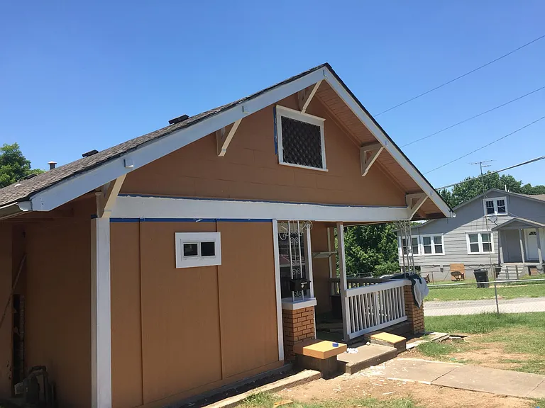 402 S Phoenix Ave — Photo 15