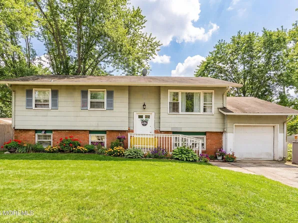 1501 Chatham Drive, Toms River, NJ 08753