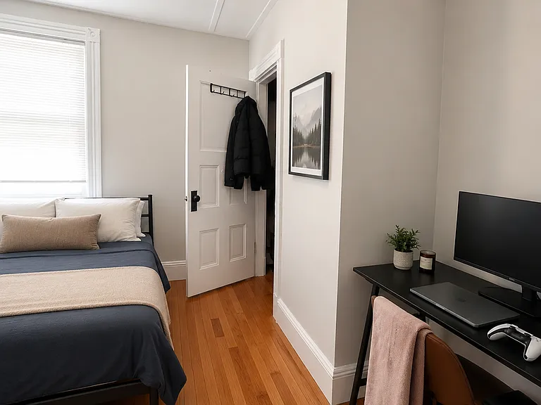 4 Sherman St #2 — Photo 4
