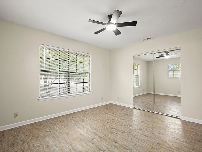 3801 Foust Trl #B — Photo 14