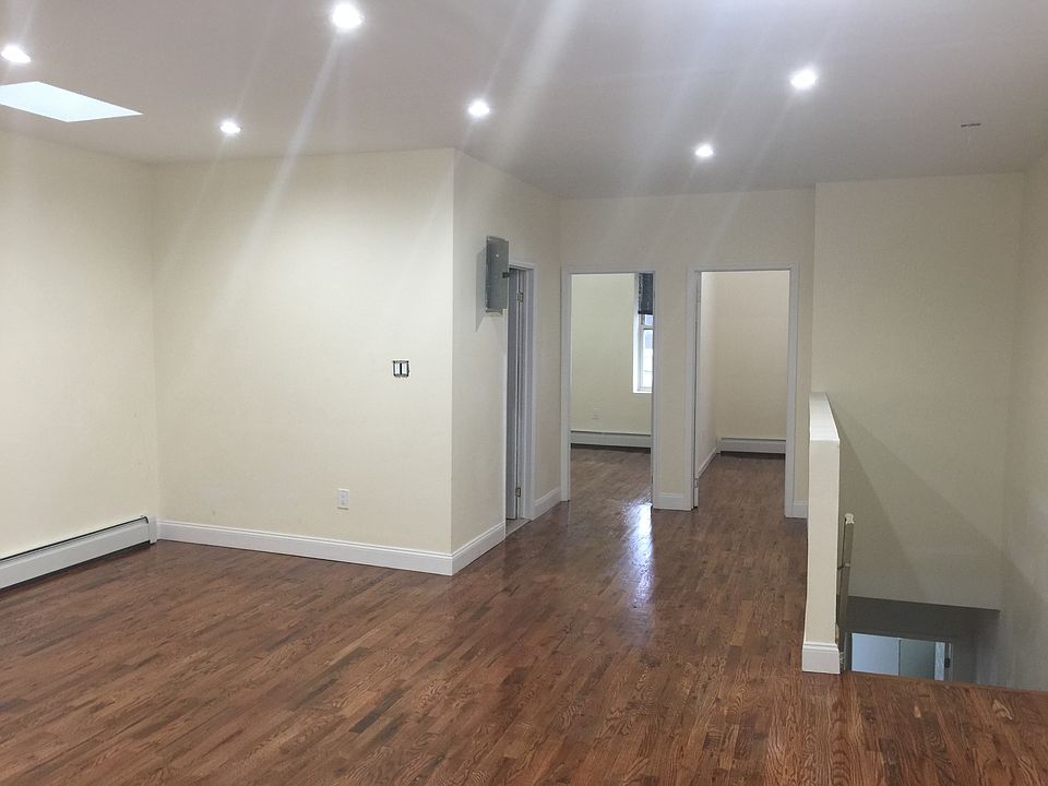 1st image of 10434 164th St