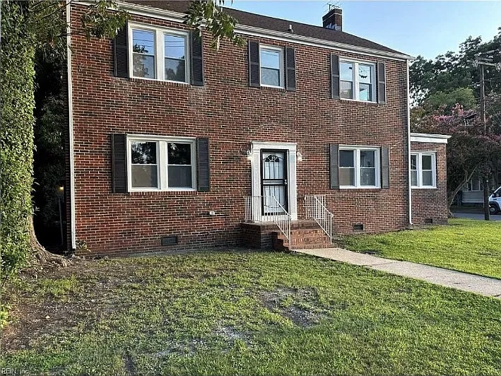 3 bed, 2.5 bath, 2595 sqft, $3,200 — Photo 3