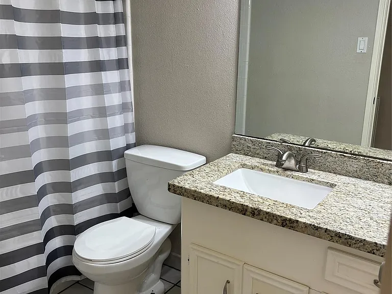 1819 Hanbury Ct — Photo 16