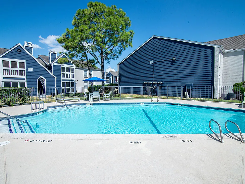 Willow Springs apartments community photo