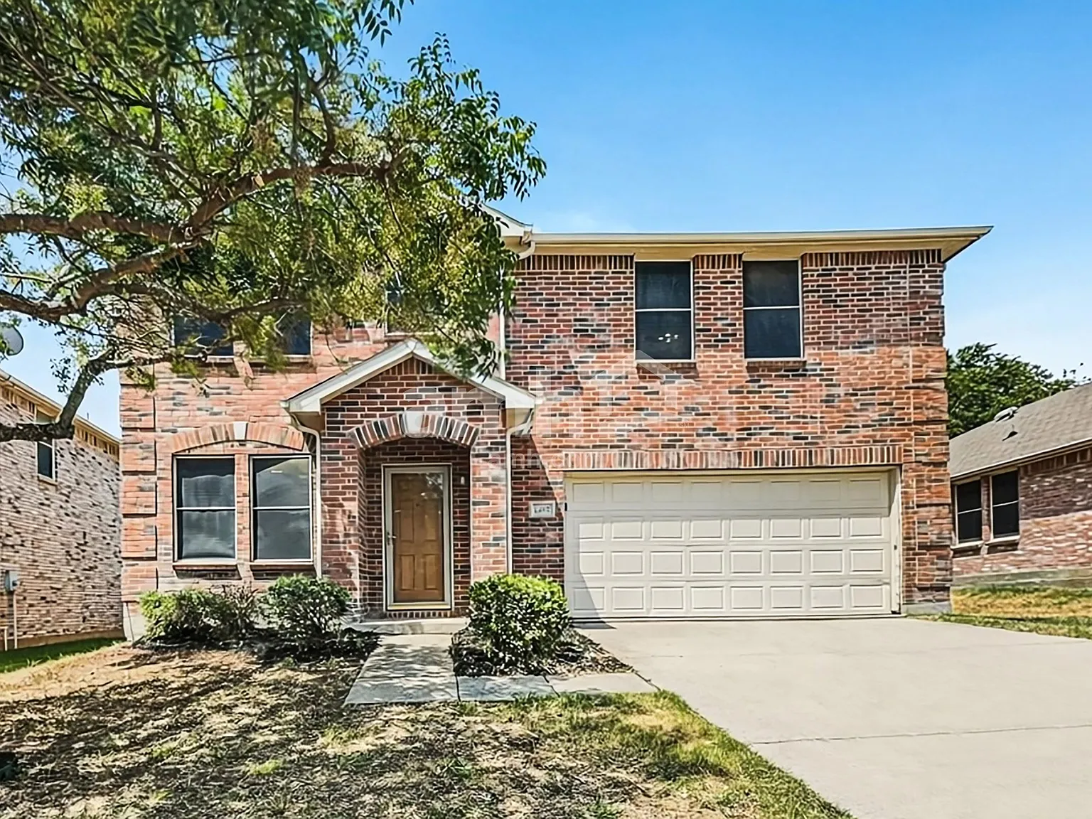 3 bed, 2.5 bath, 2354 sqft, $2,510 — Photo 1