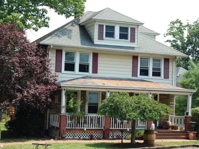 50 Vones Ln, Raritan, NJ, 08869