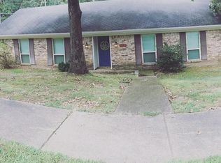 11812 Pleasant Forest Dr, Little Rock, AR 72212