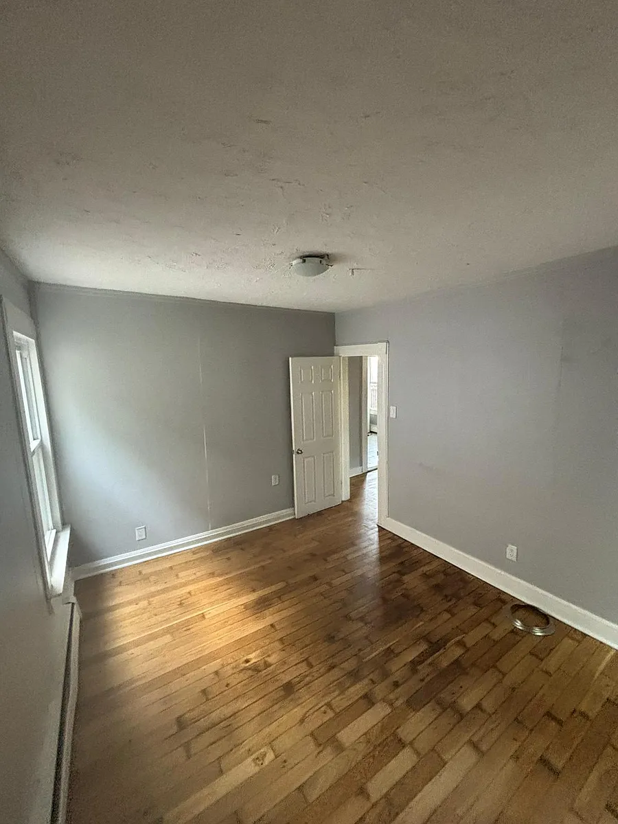 Building Photo - 35 Saltonstall Ave #1