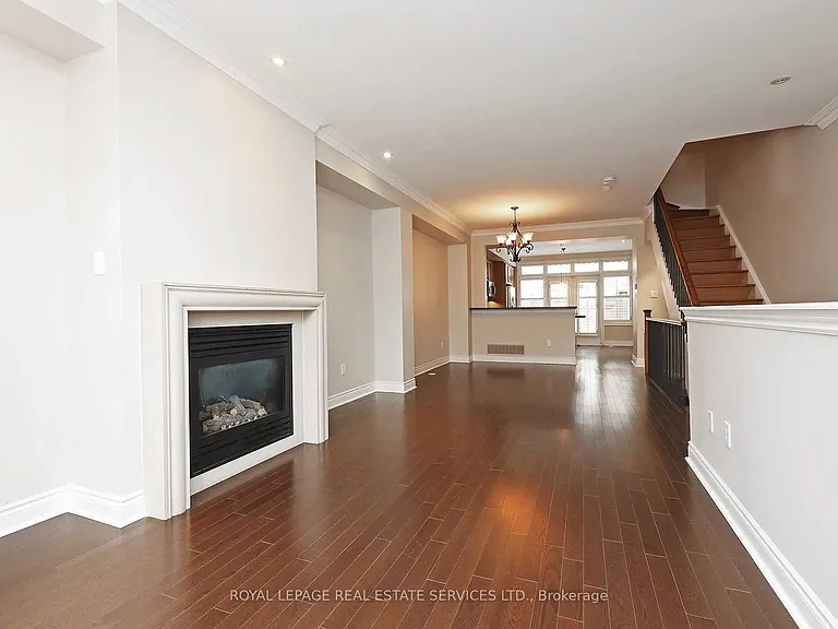 20 Shires Ln #1 — Photo 5