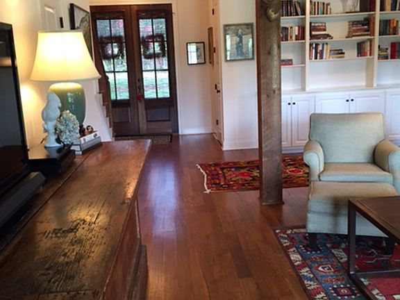 5th image of 2404 W Wellsgate Dr