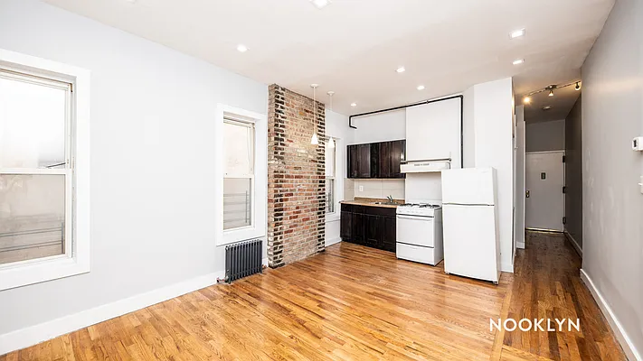 Rented by Nooklyn NYC LLC | media 7