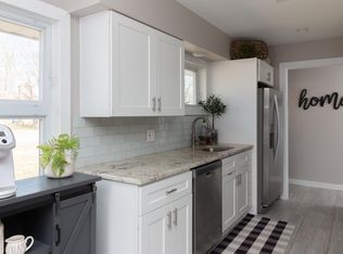 41071 Micol Dr, Plymouth, MI 48170