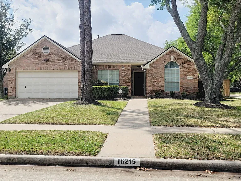 16215 Brinton Ct — Photo 1