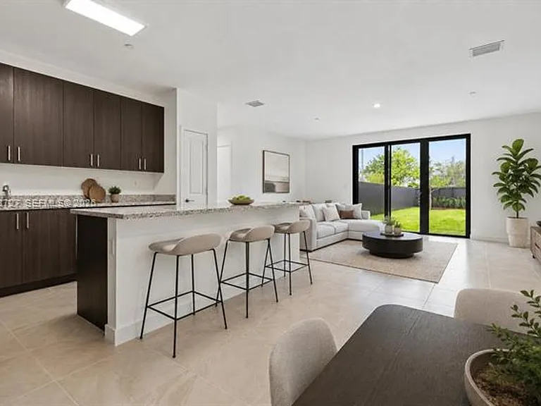 22348 SW 115th Ct #Townhouse 22348 — Photo 2