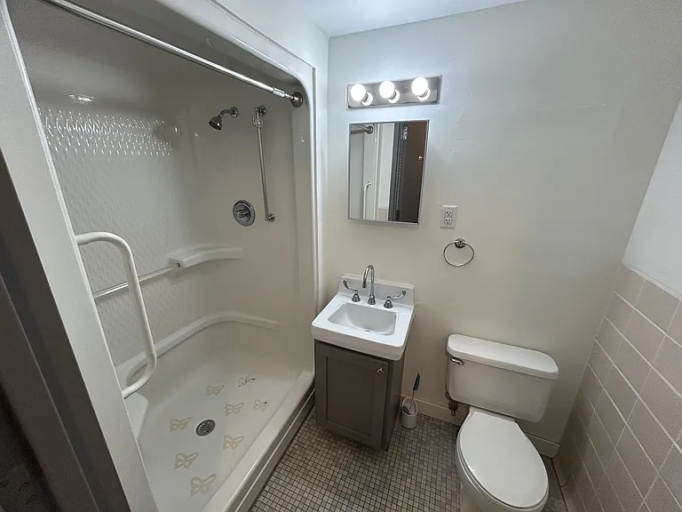 703 N Park 704 Tarn — Photo 33