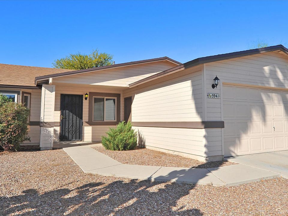 1st image of 5941 N Edenbrook Ln