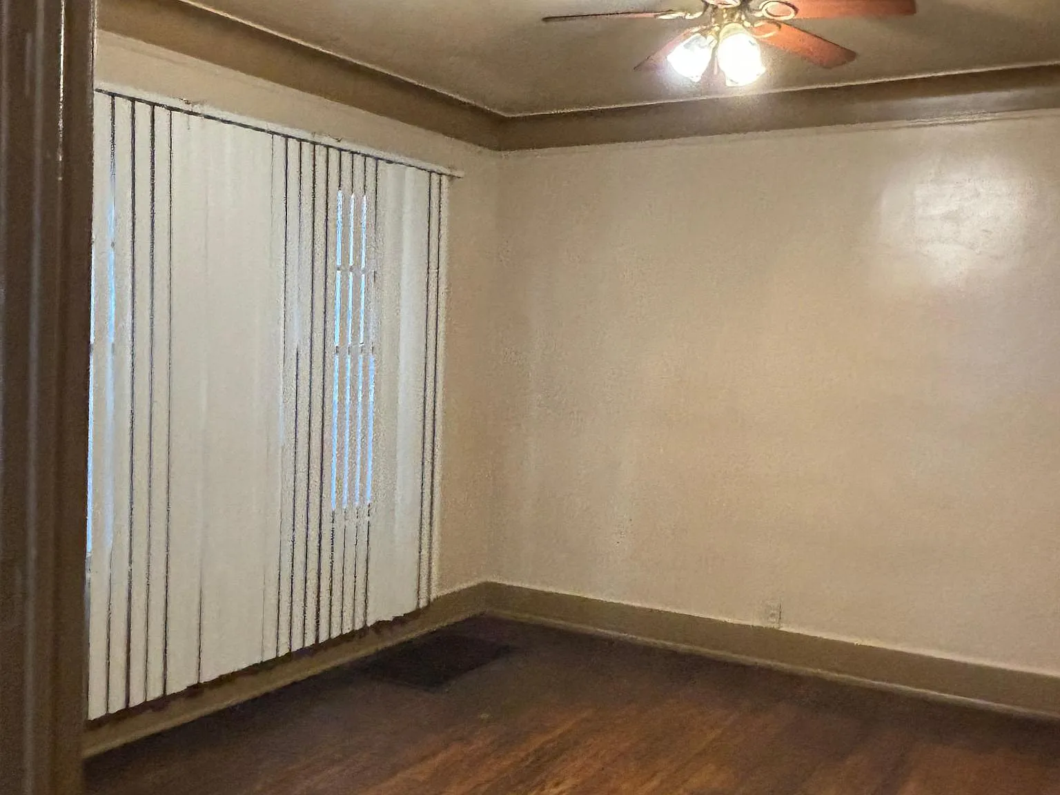 3289 Kendall St — Photo 4