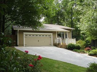 240 Trailmore Ct, Roswell, GA 30076