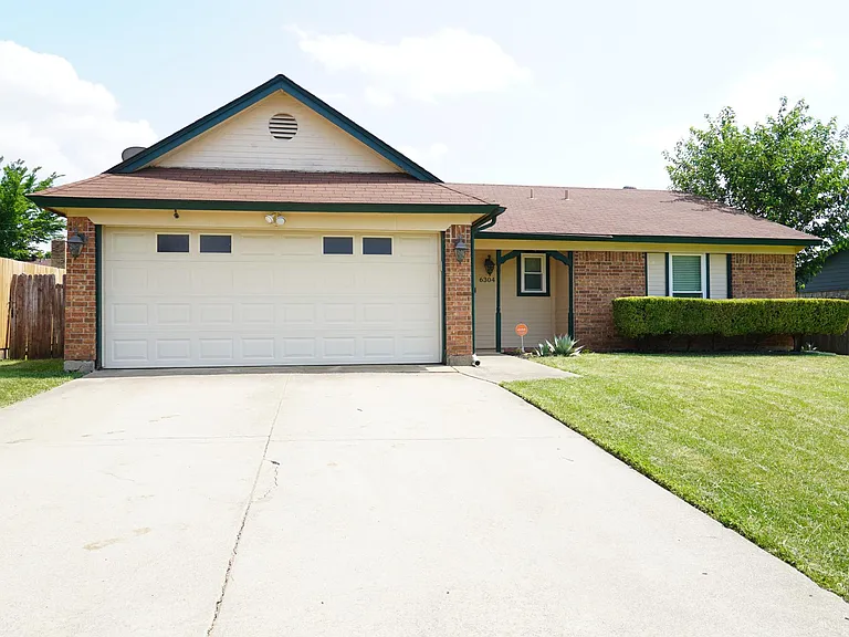 6304 Douglas Dr — Photo 1