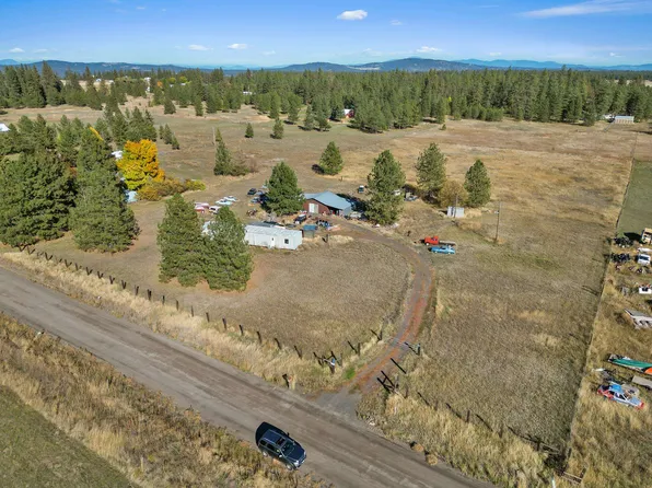 12812 N Dover Rd, Nine Mile Falls, WA 99026