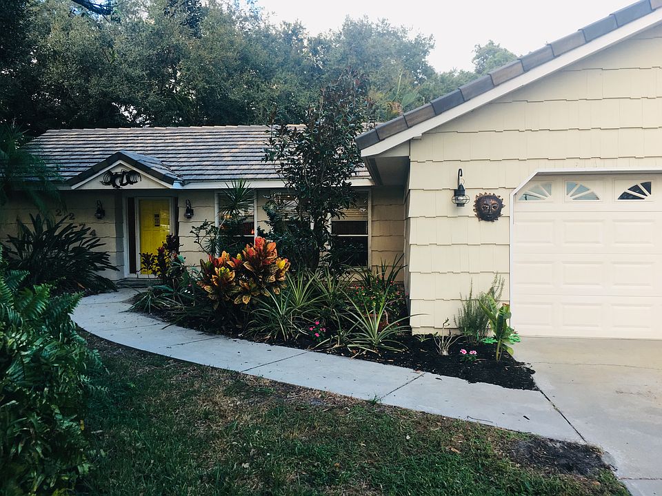 1st image of 2274 Lakewood Ct