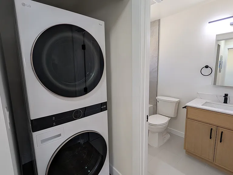 538 Columbia Ave #6 — Photo 5