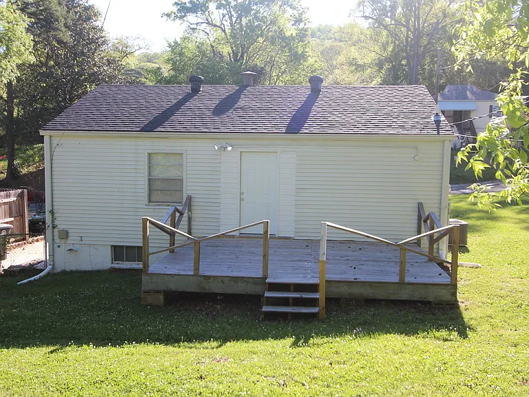 7808 Vienna Ave — Photo 12