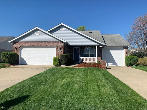 2271 Wellington Dr, Shiloh, IL 62221