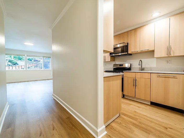 7060 Lincoln Park Way SW — Photo 17