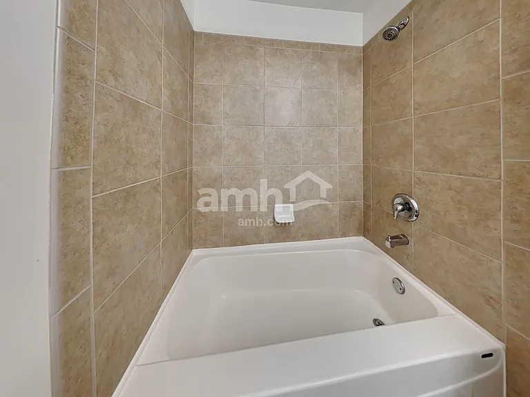 10035 Cummings St — Photo 12