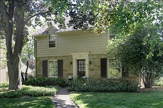 1st image of 3211 Bronson Blvd