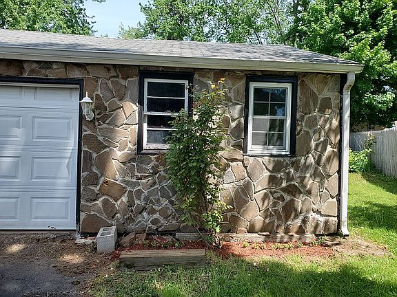 Front garage left