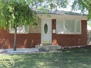 21621 Saint Gertrude St, Saint Clair Shores, MI 48081