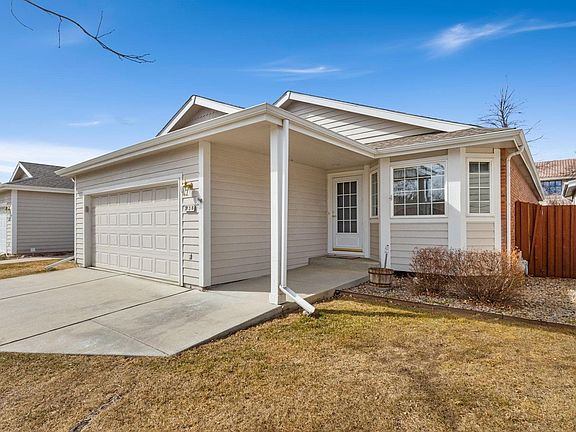 2nd image of 900 Arbor Ave #38