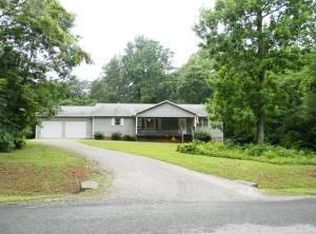 45 Meador Dr, Moneta, VA 24121