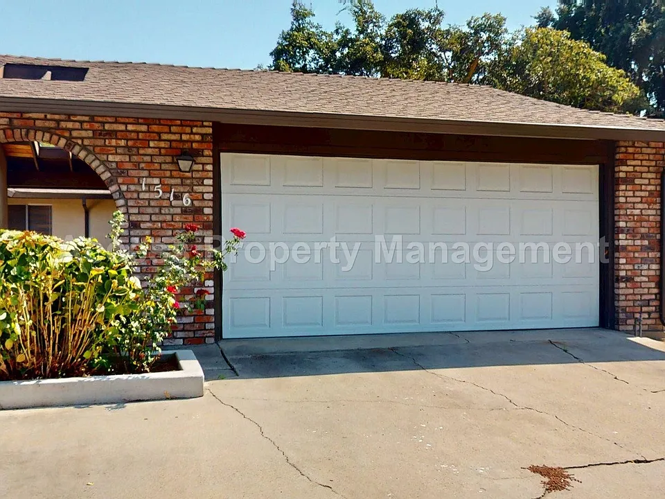 1516 Floyd Ave