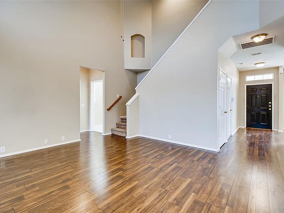 5th image of 7791 Park Downs Dr