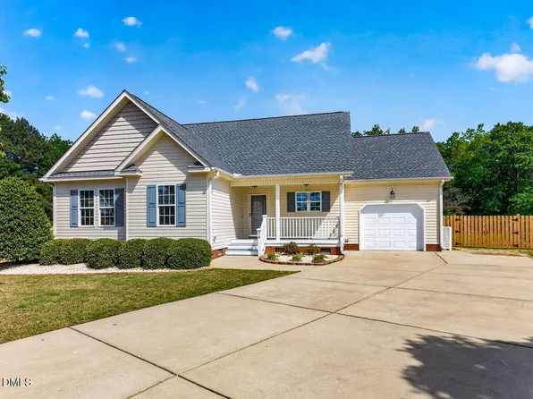 218 Topsail Dr, Angier, NC 27501