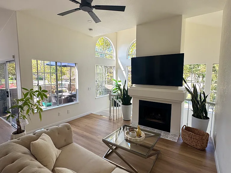 40 Liana Pl — Photo 5