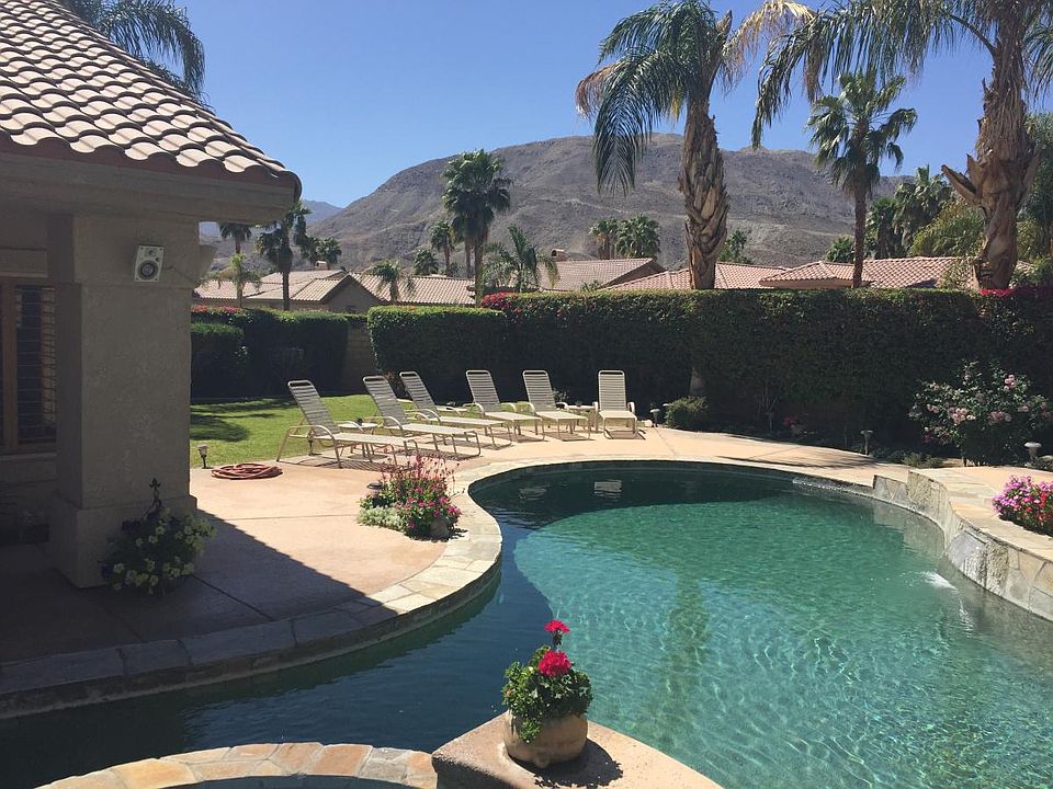 Pool with spa